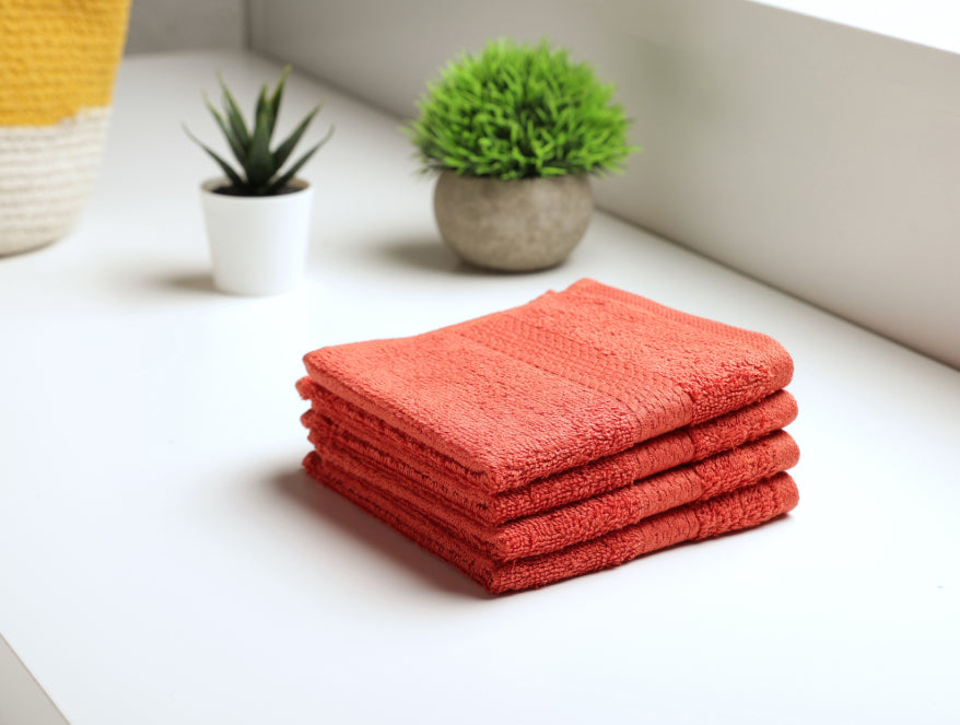 Spaces Colorfas Cotton Rich Shell Easy Care Face Towel Set (4 Pcs)