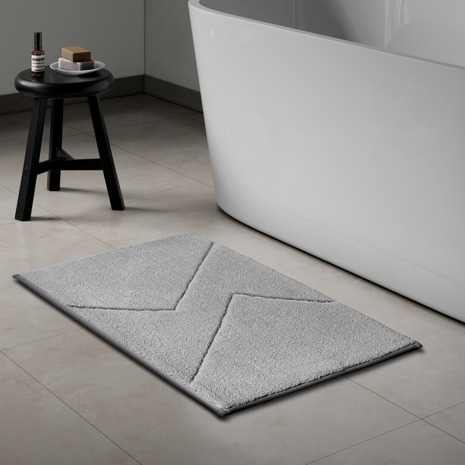 Spaces Swift Flow Polyester Small Bath Mat, 1677 GSM, Solid, Silver