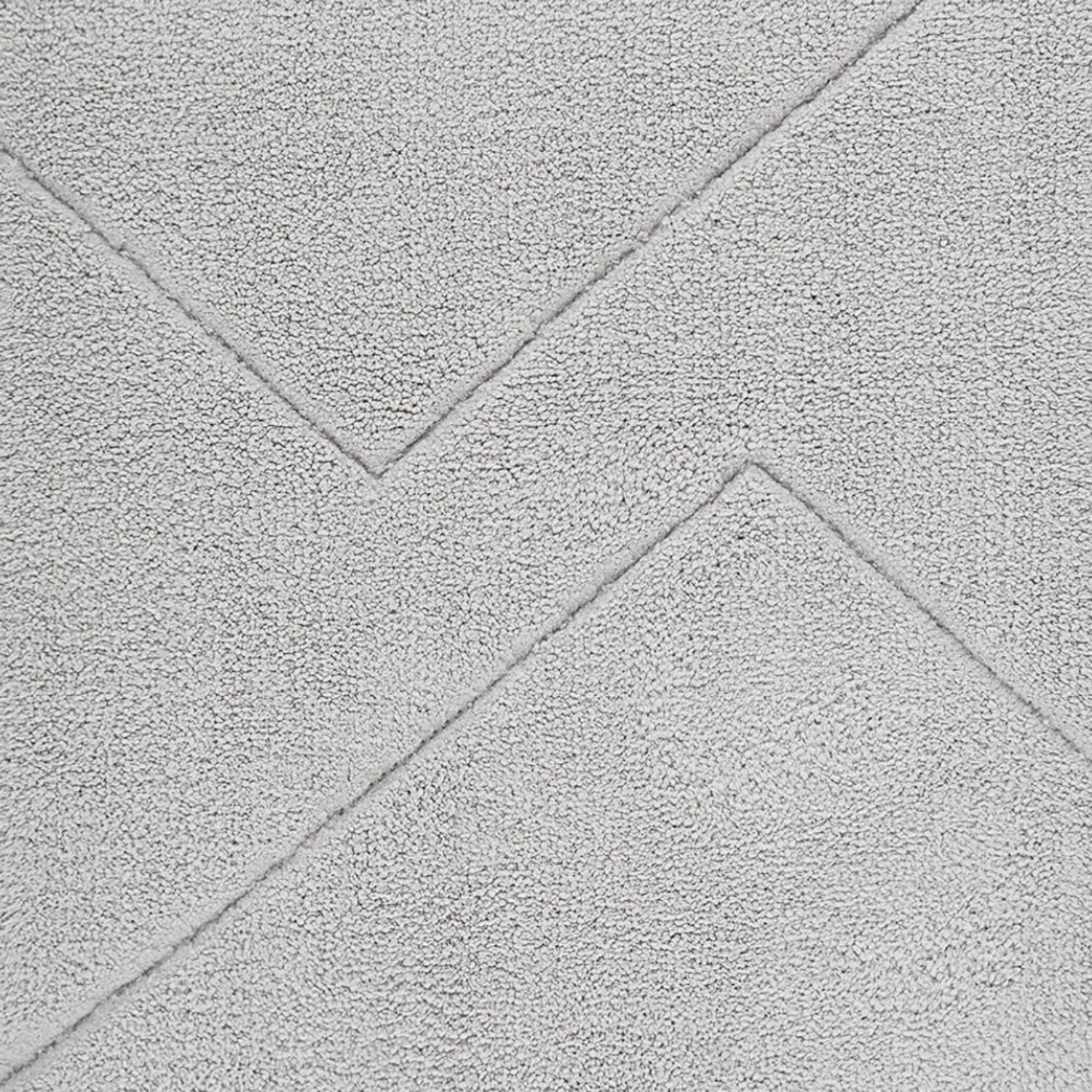 Spaces Swift Flow Polyester Small Bath Mat, 1677 GSM, Solid, Silver