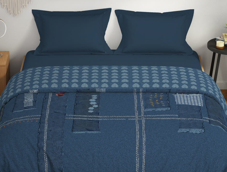 Spaces Genz 100% Cotton Double Quilt, 180 TC, Characters, Light Blue