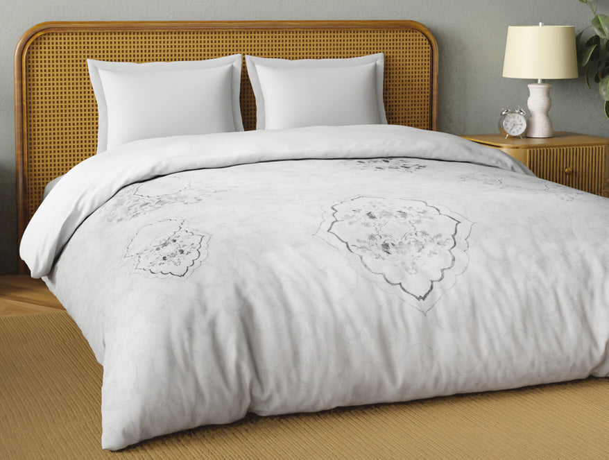 Spaces Organic Cotton Double Quilt, 180 TC, Oranate, Light Grey