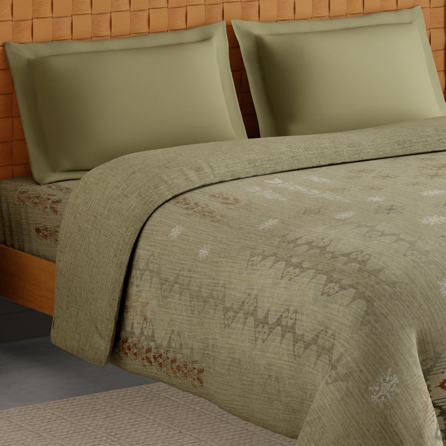 Spaces Innovations Hygro Cotton Double Quilt, 210 TC, Geometric, Green