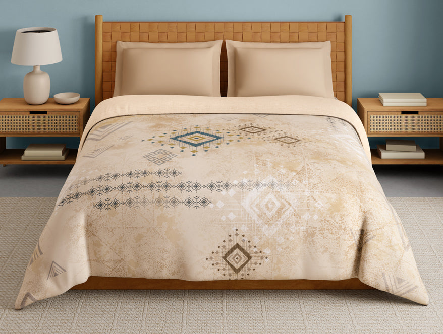 Spaces Innovations Hygro Cotton Double Quilt, 210 TC, Geometric, Beige