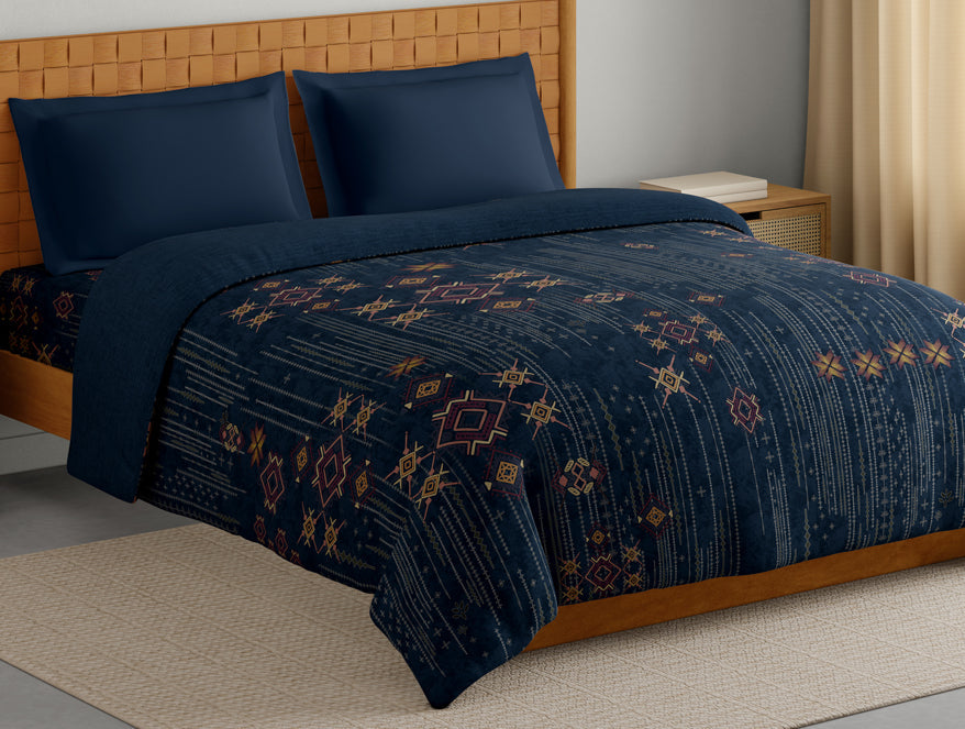 Spaces Innovations Hygro Cotton Double Quilt, 210 TC, Geometric, Dark Blue