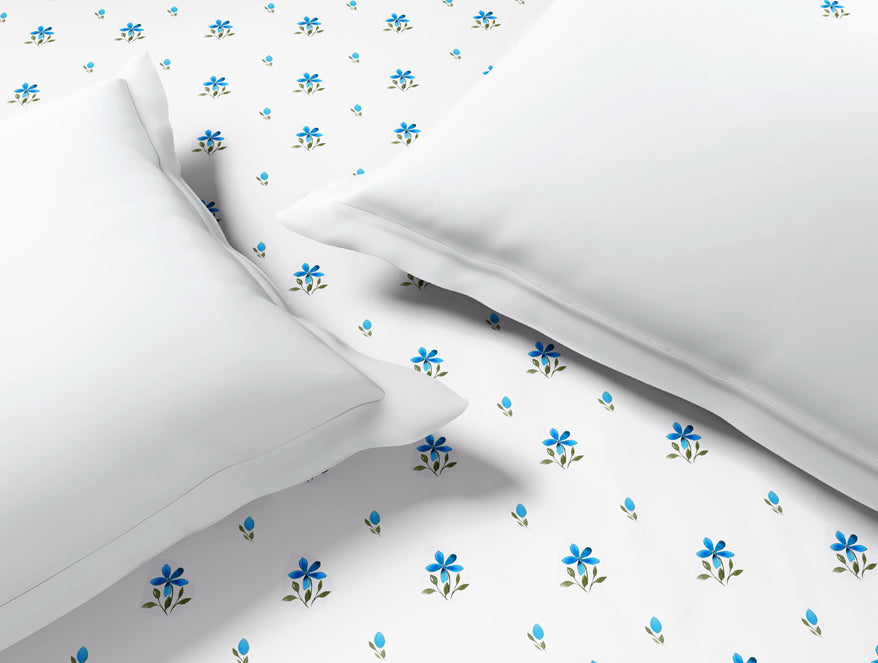 Spaces Innovations Hygro Cotton Double Quilt, 210 TC, Floral, White And Blue