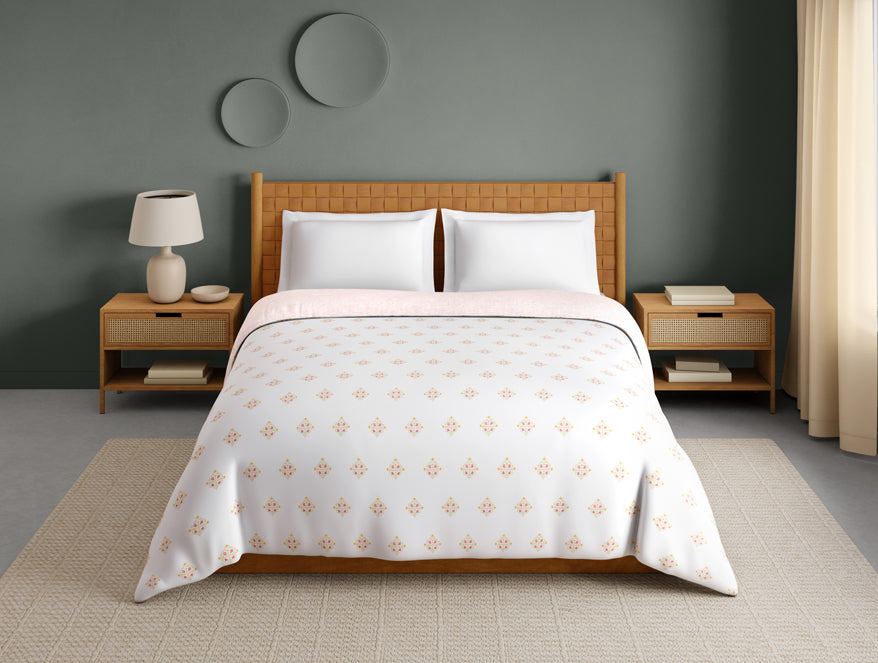 Spaces Innovations Hygro Cotton Double Quilt, 210 TC, Floral, White