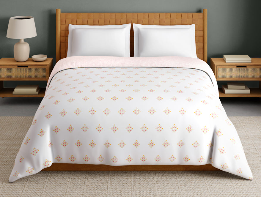 Spaces Innovations Hygro Cotton Double Quilt, 210 TC, Floral, White