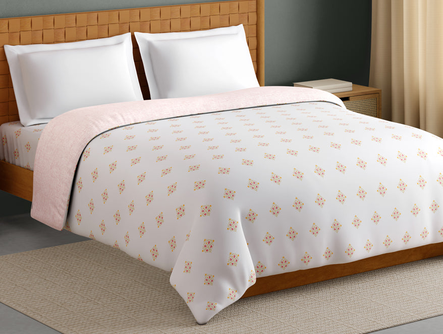 Spaces Innovations Hygro Cotton Double Quilt, 210 TC, Floral, White