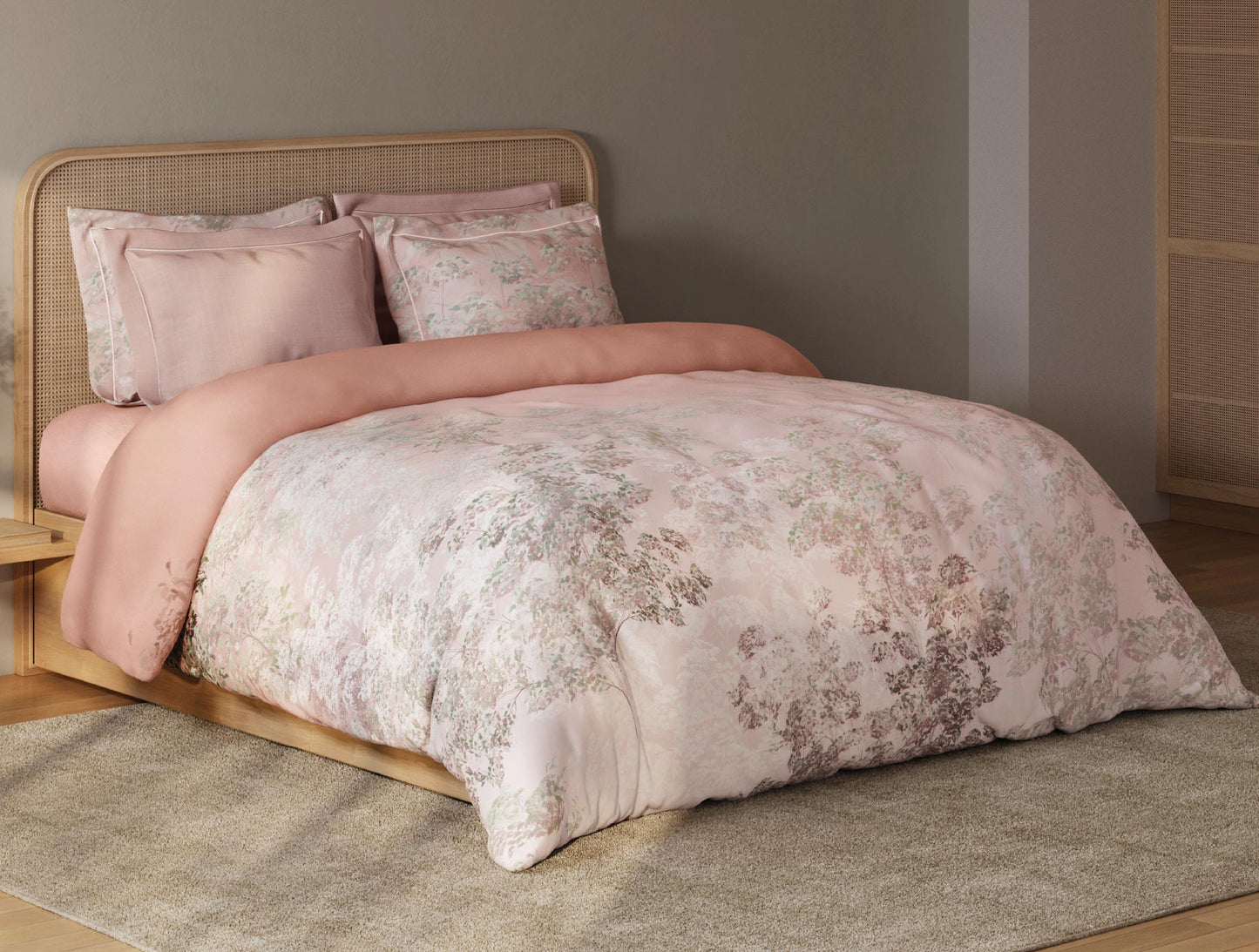 Spaces Sierra Indian Safari 100% Hygro Cotton 210 TC Sateen Floral Permium Large Bedsheet with 4 Pillow Covers, Blush