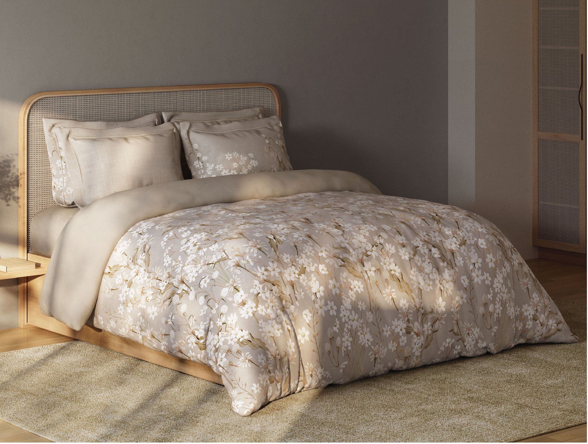 Spaces Sierra Midnight Botanica 100% Hygro Cotton 210 TC Sateen Floral Permium Large Bedsheet with 4 Pillow Covers, Beige