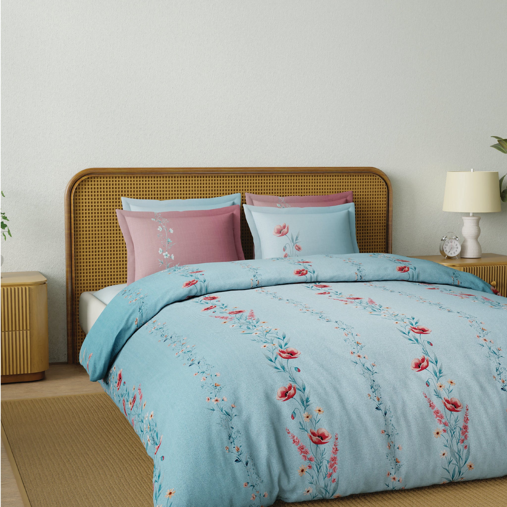 Spaces Riviera 100% Cotton 200 TC Percale Abstract Design Permium Large Bedsheet with 4 Pillow Covers, Strawberry Cream
