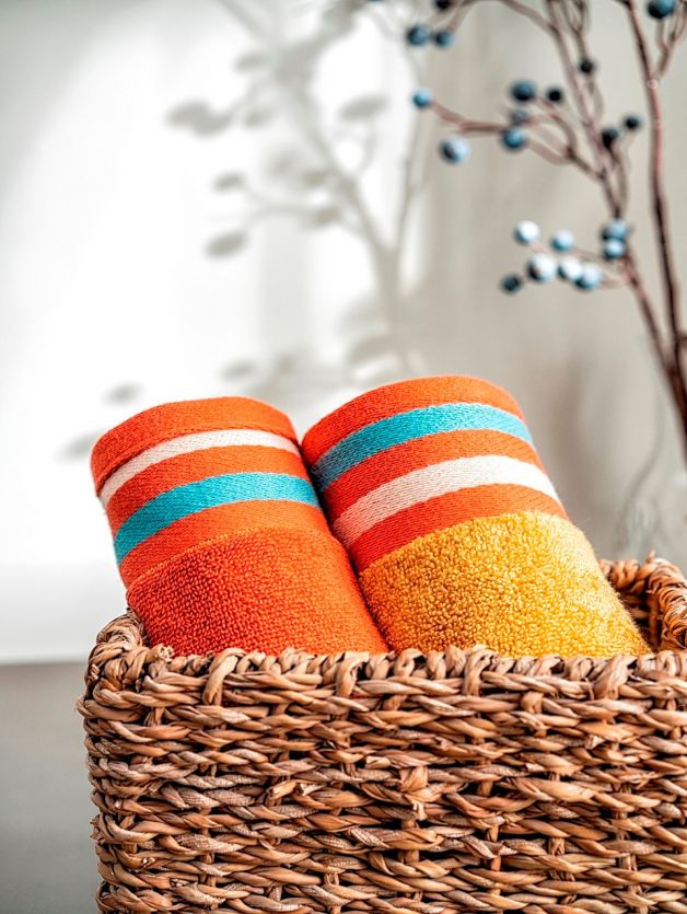 Decor Zest Golden Flamingo Hand Towel Orange & Yellow 40cm x 60cm