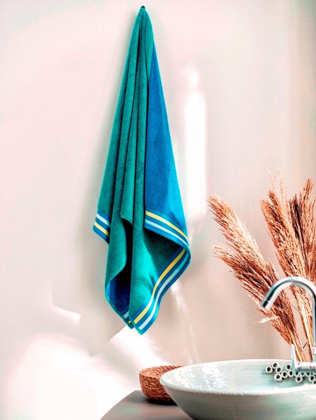 Decor Zest Imperial Tile Bath Towel Blue 75 cm x 1.5 m