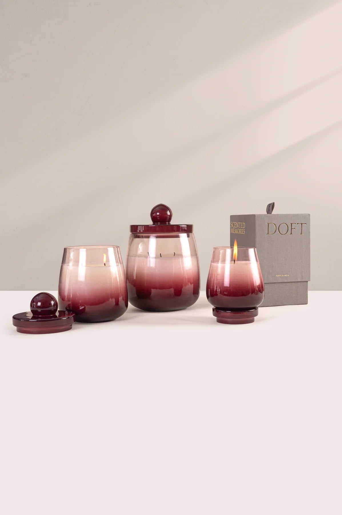 Doft Cosmic Hues - Lid Jar Candle | Purple | Opulent Oud