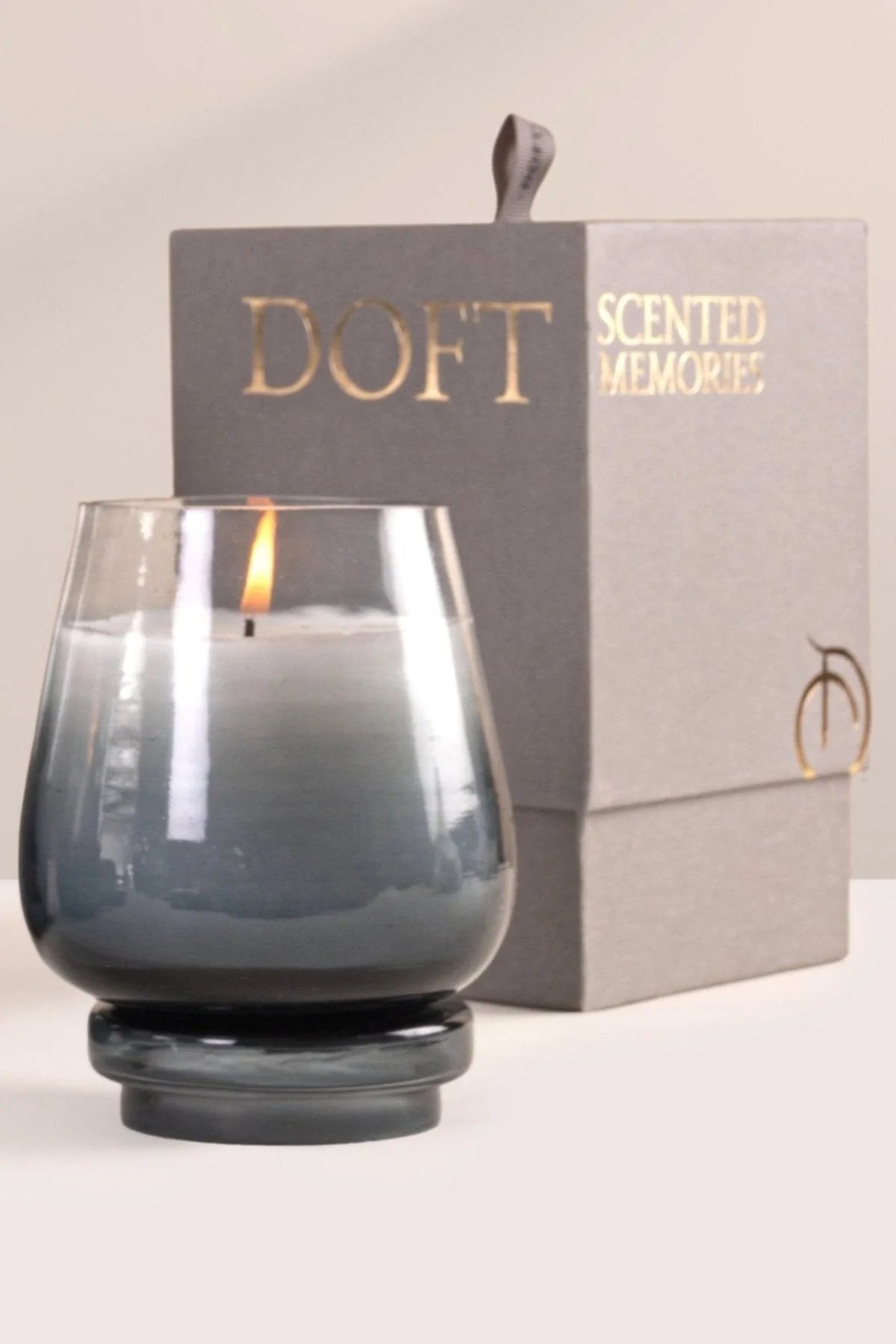 Doft Cosmic Hues - Lid Jar Candle | Blue | Balmy Bergamot