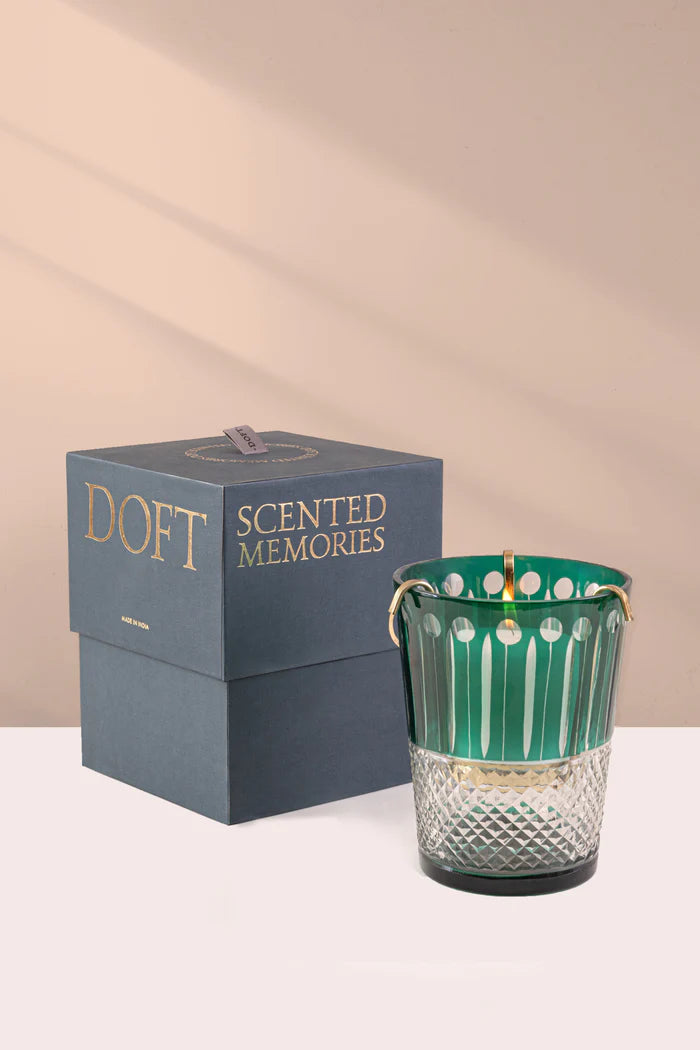 Doft Royal - Hurricane Candle | Green | White Amber & Tonka