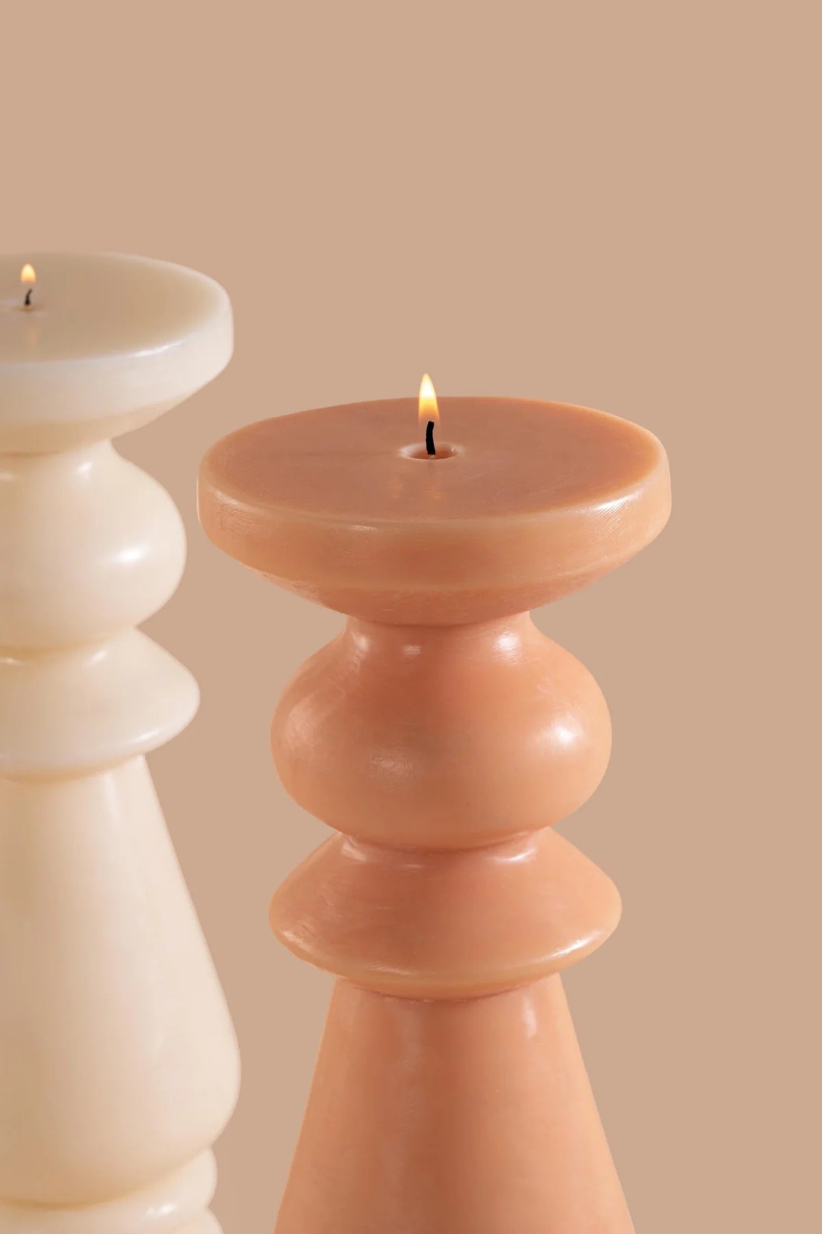 Doft Oatmeal Modern Pillar Candle