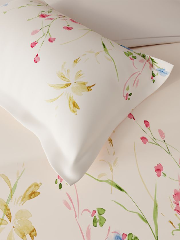 Decor Meadow Mist Geranium Pink Double Bed Sheet Set