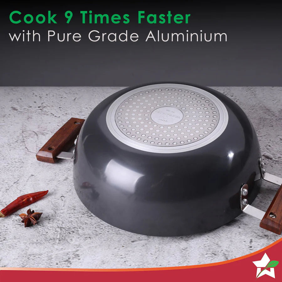 Wonderchef Ebony Hard Anodized Deep Kadhai with Lid 24cm,3 L