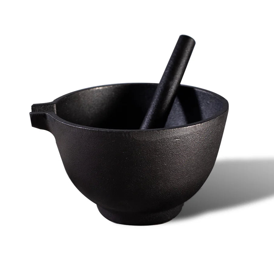 Wonderchef Forza pre-seasoned cast-iron mortar & pestle 1.1L