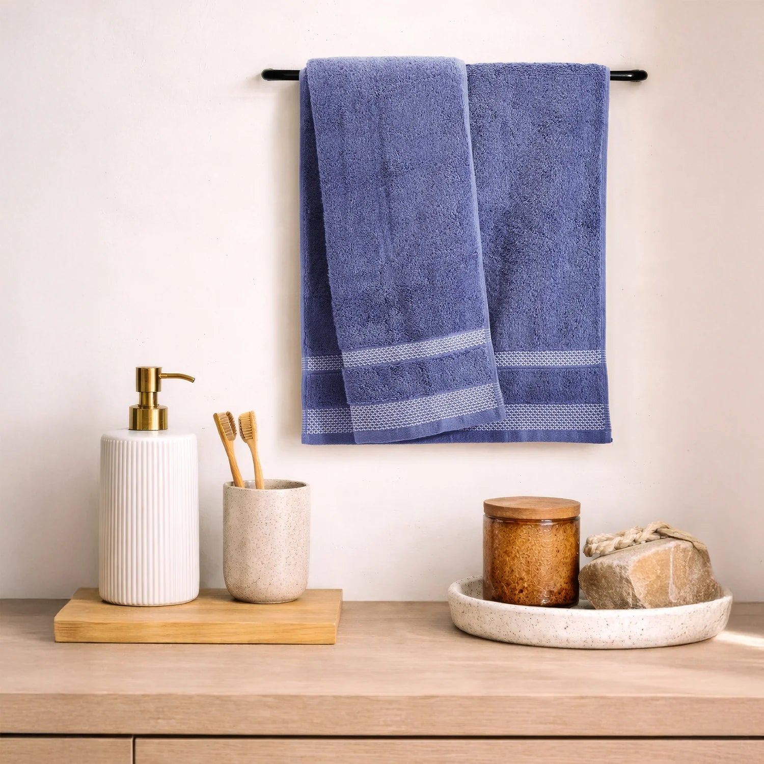 Spaces Hygro Hygro Cotton Hand Towel, 600 GSM, Solid