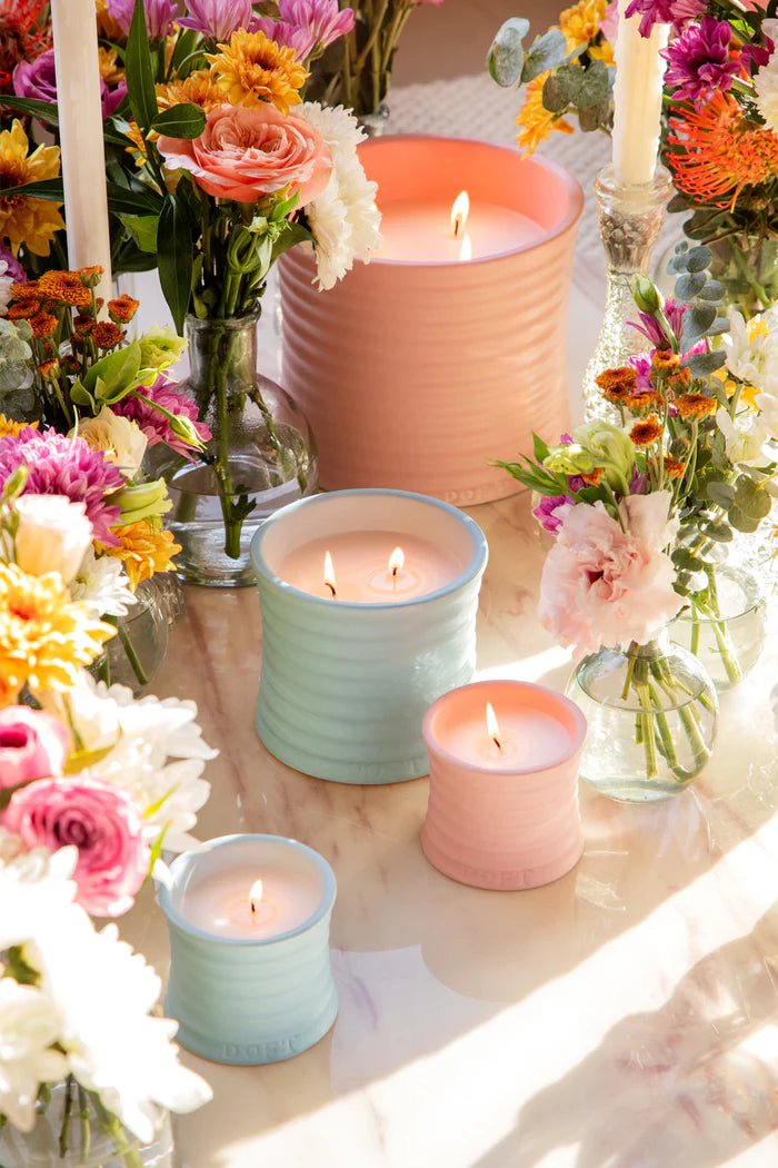 Doft Daydream - Cylinder Candle | Pink | Gardenia Delight