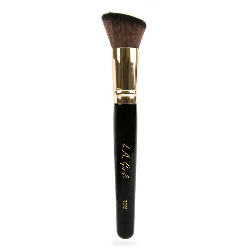 L.A. Girl Angled Buffer Brush