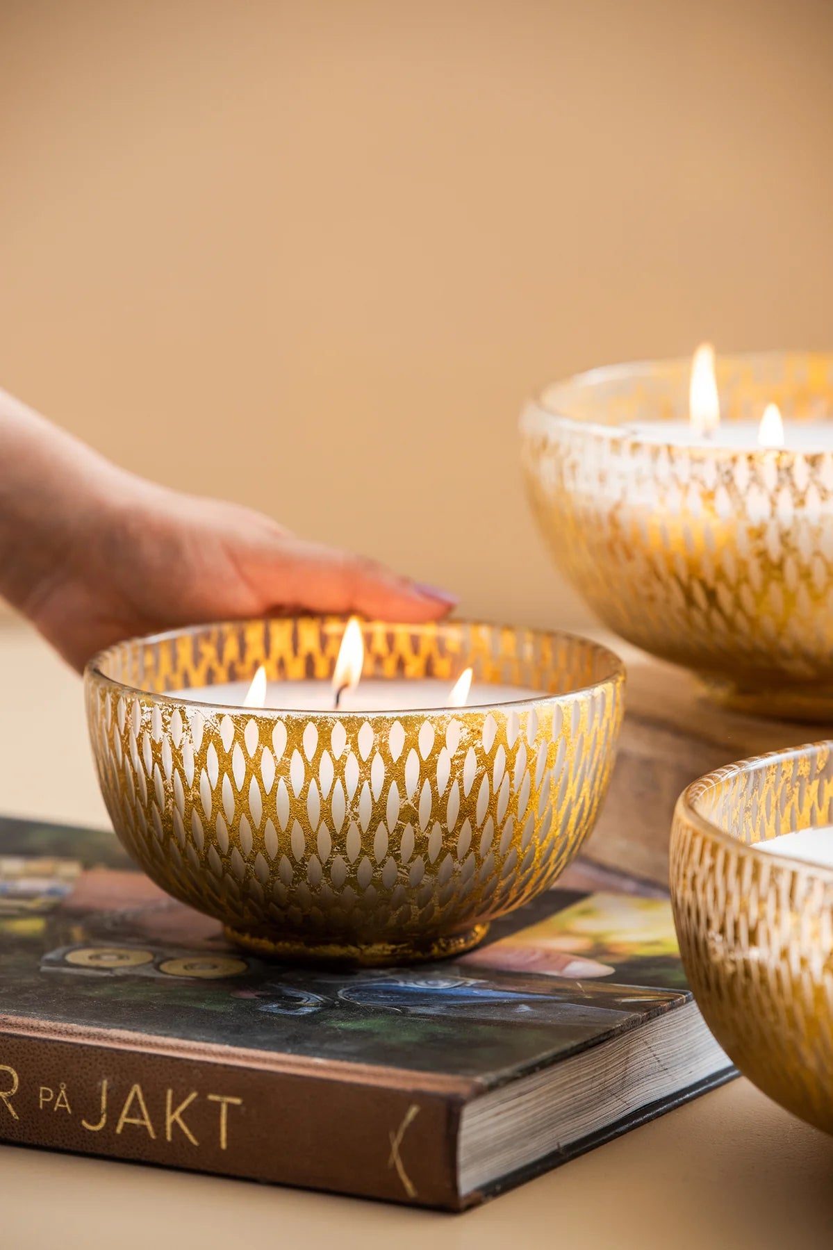 Doft Gilded Grain - Cut Bowl Candle | Gold | Nordic Woods