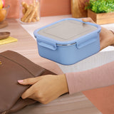 Borosil Larah Freshbyte Square Container with Lid